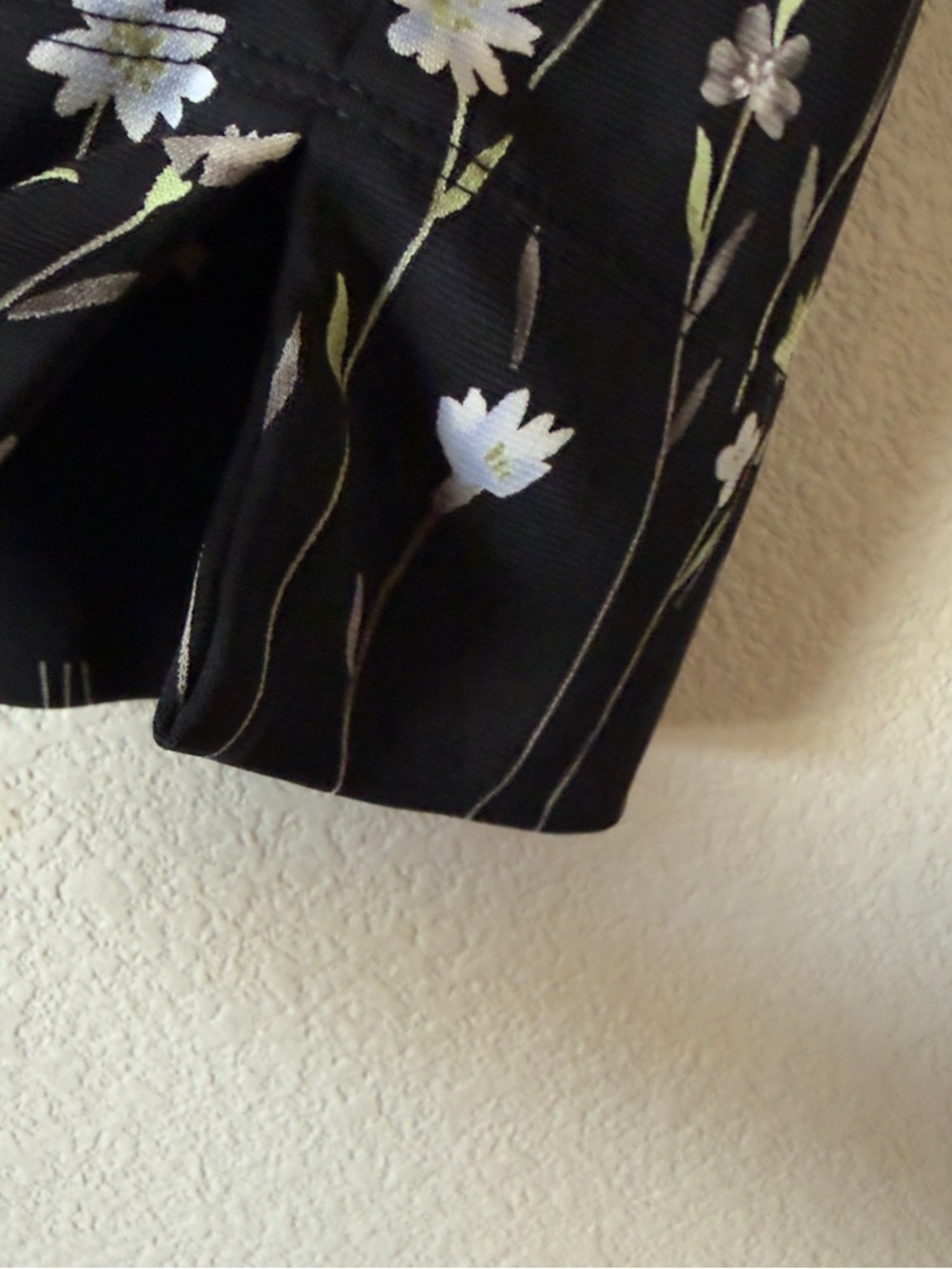 First Issue Claiborne Black Floral Button Front Long Sleeve Top y2K vtg - Picture 6 of 10